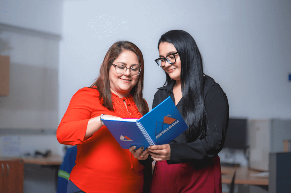 Fotografía de personal Metaldom